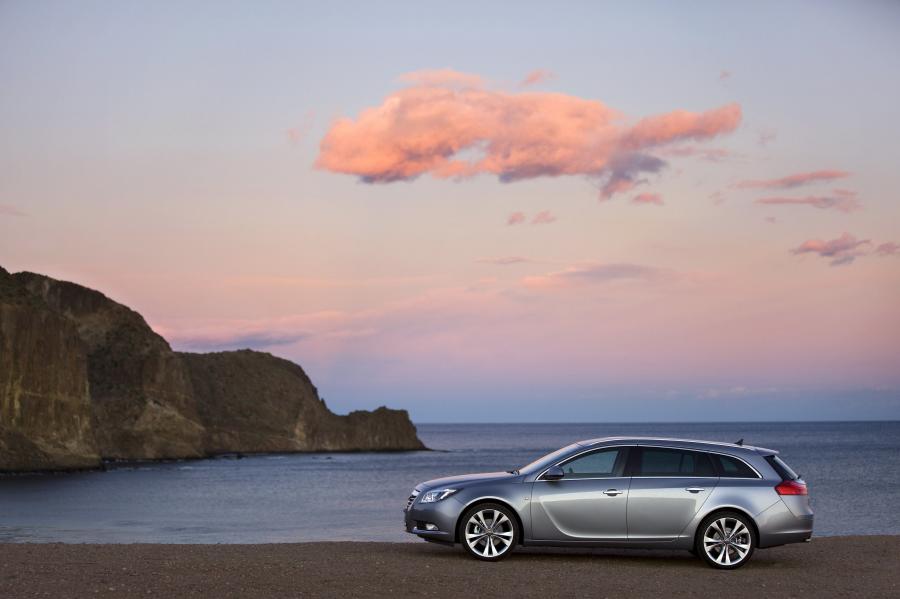  Opel Insignia Sports Tourer 2008 года  (фото 93 из 127)